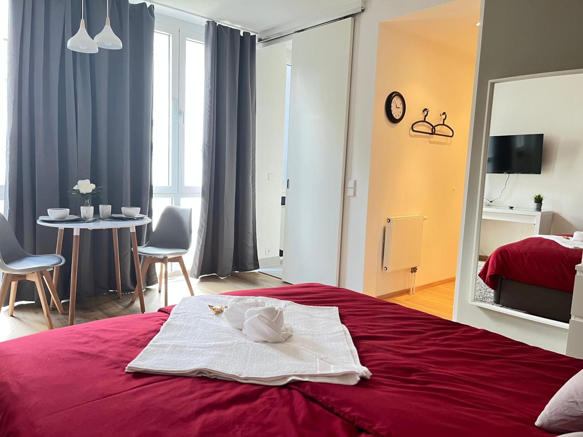 Studio Am Waldschloesschen Mit Kueche Und Netflix Dresden Luaran gambar